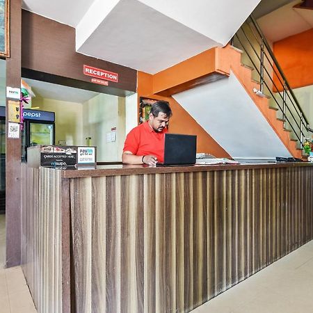 Oyo Hotel Samarth Lodge Solapur Buitenkant foto