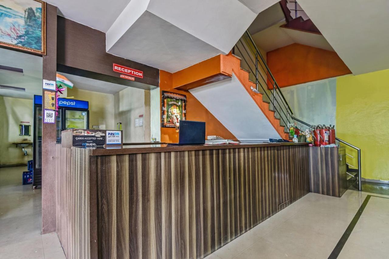Oyo Hotel Samarth Lodge Solapur Buitenkant foto