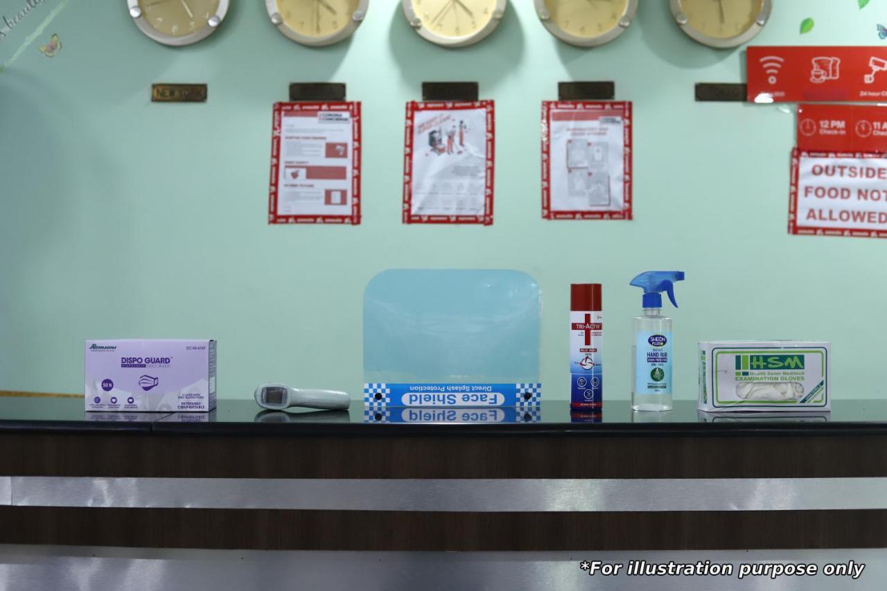 Oyo Hotel Samarth Lodge Solapur Buitenkant foto
